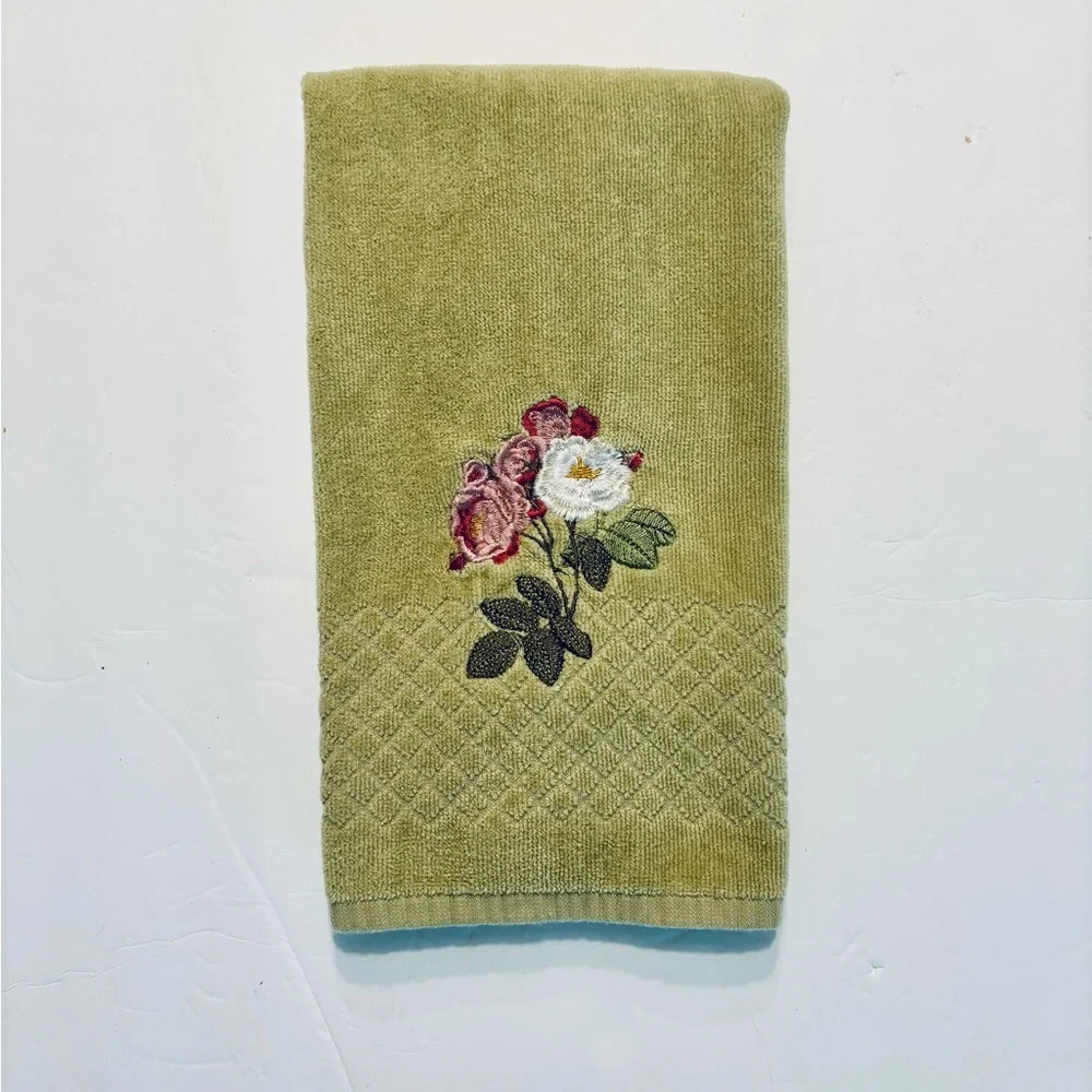 Embroidered Towel Set Cotton Croft & Barrow Green and White Bath Hand Fingertip